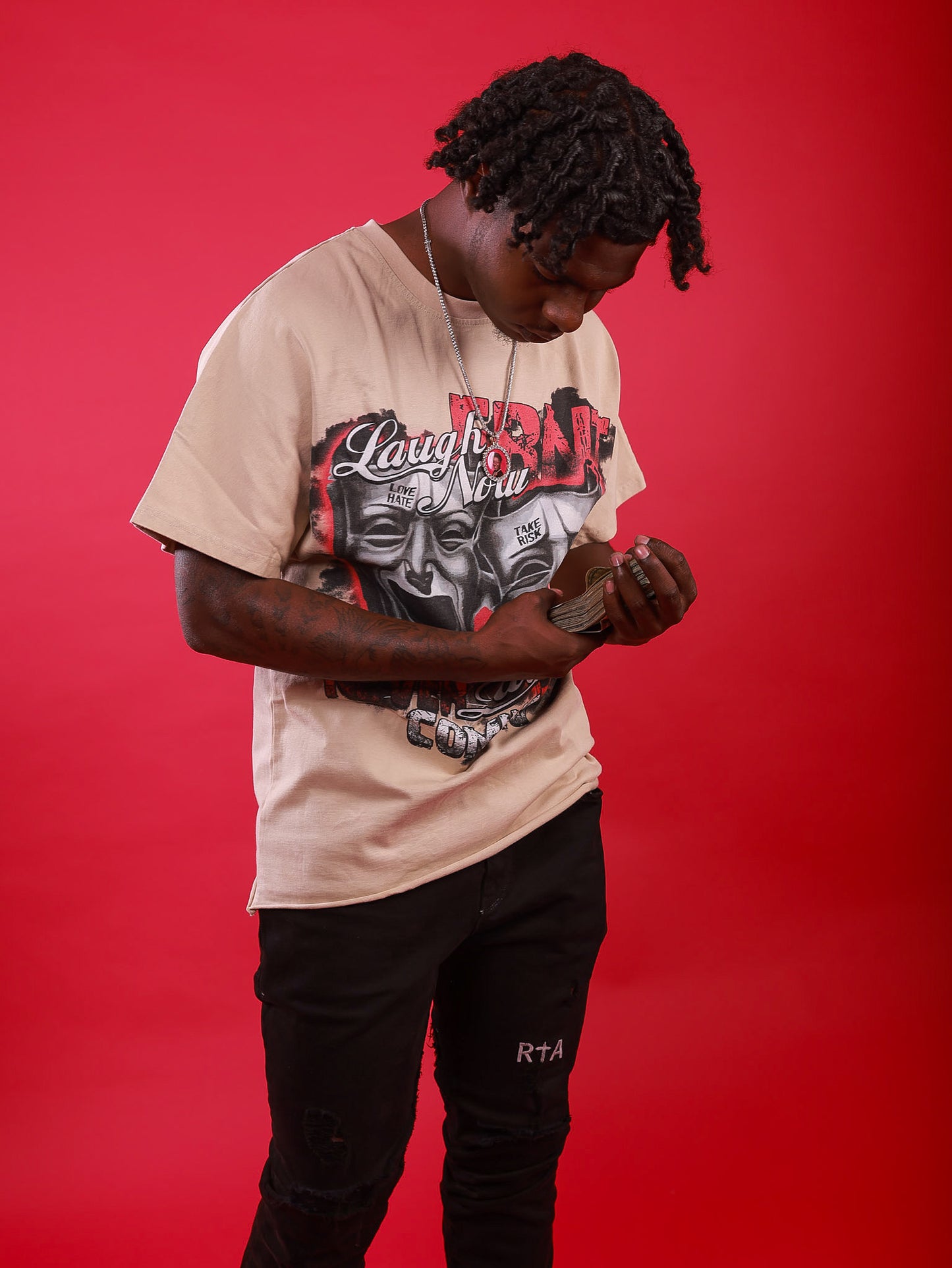 STREET EMOTIONS OVERSIZED TEE